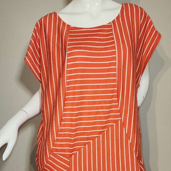 Robbie Bee Orange Midi Dress with Dolman Sleeves and Scoop Neck - Picture 4 of 11